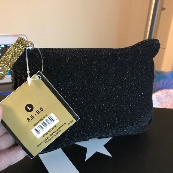 Sidekicks - Picture 2 of 4